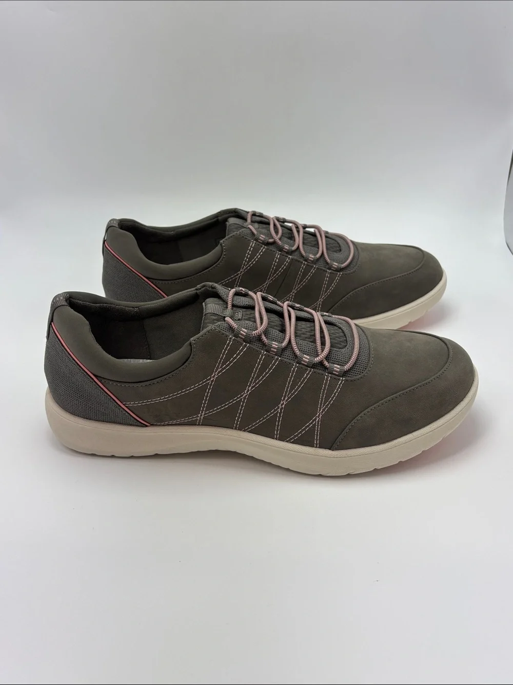 Cloudsteppers by‎ Clarks Adella Holly Stone Slip On Sneakers - size 12W Like NEW
